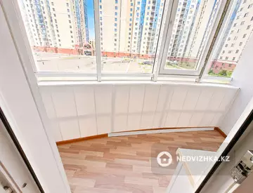 2-бөлмелі пәтер, қабат 3 барлық қабат саны 14, 64 м², 9-нобай