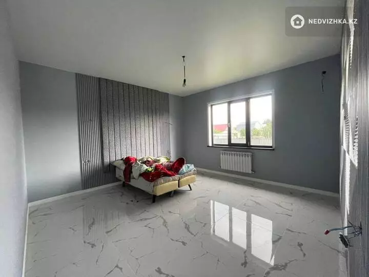 4-комнатная часть дома, 12 соток, 180 м², фотография 3