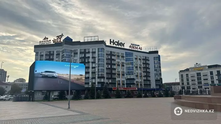 2-комнатная квартира, этаж 9 из 9, 74 м²