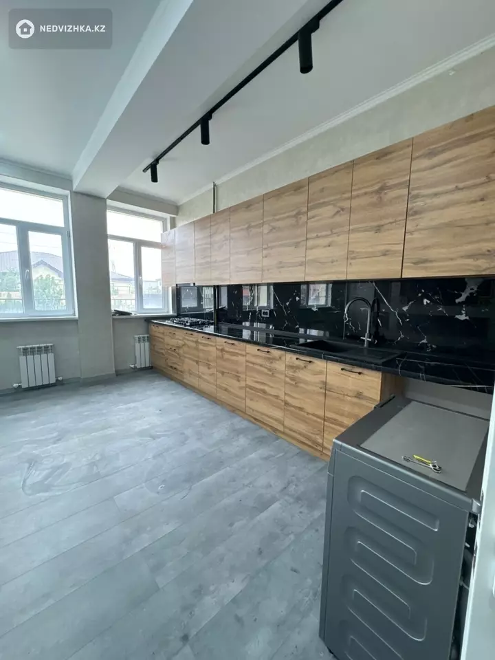 1-комнатная квартира, этаж 1 из 5, 42 м², фотография 2