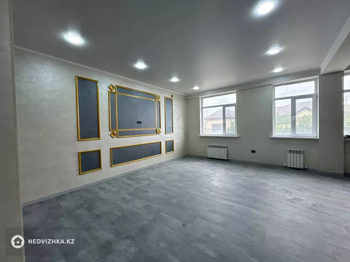 1-комнатная квартира, этаж 1 из 5, 42 м², фотография 5