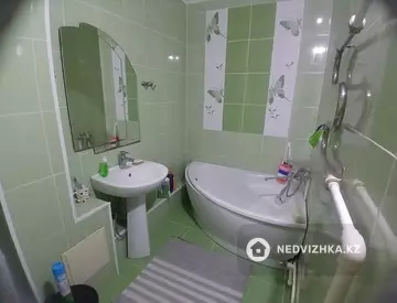 2-комнатная квартира, этаж 10 из 11, 60 м², По часам