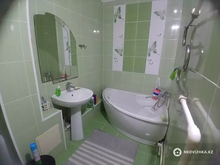 2-комнатная квартира, этаж 10 из 11, 60 м², По часам, фотография 5