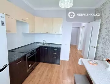 2-комнатная квартира, этаж 8 из 12, 61 м², миниатюра 6
