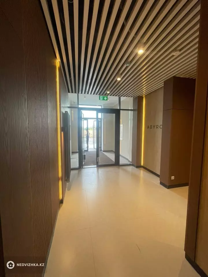 1-комнатная квартира, этаж 2 из 9, 44 м², фотография 2