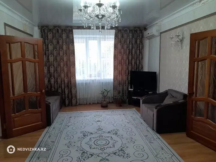 6-комнатный дом, 10 соток, 124 м²