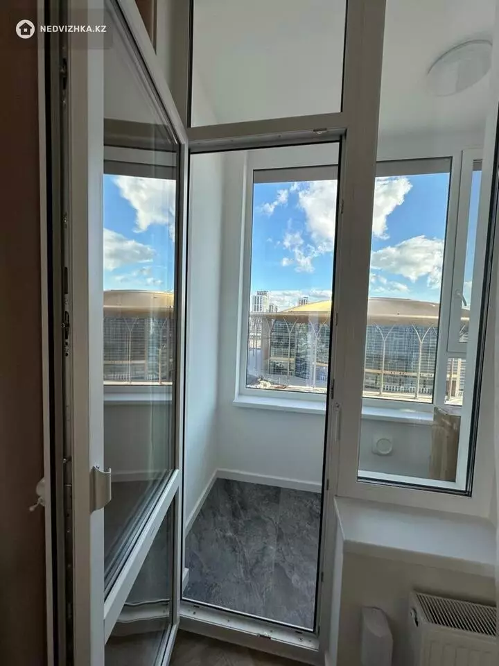 2-комнатная квартира, этаж 10 из 16, 60 м², фотография 2