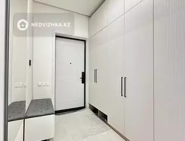 2-комнатная квартира, этаж 10 из 16, 60 м², миниатюра 8