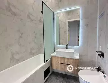 2-комнатная квартира, этаж 10 из 16, 60 м², миниатюра 11