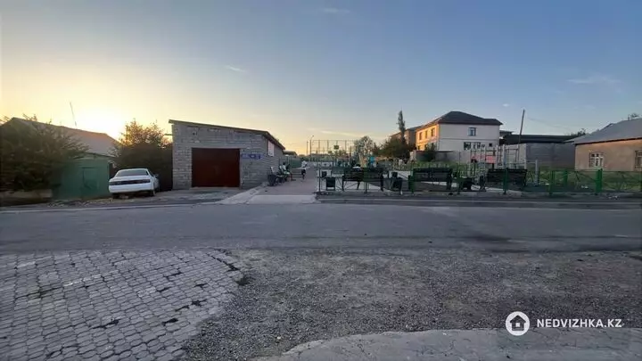 4-комнатная часть дома, 8 соток, 160 м²