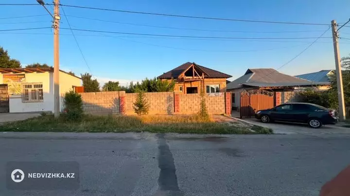 4-комнатная часть дома, 8 соток, 160 м², фотография 2