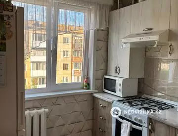 2-бөлмелі пәтер, қабат 4 барлық қабат саны 5, 45 м², 12-нобай