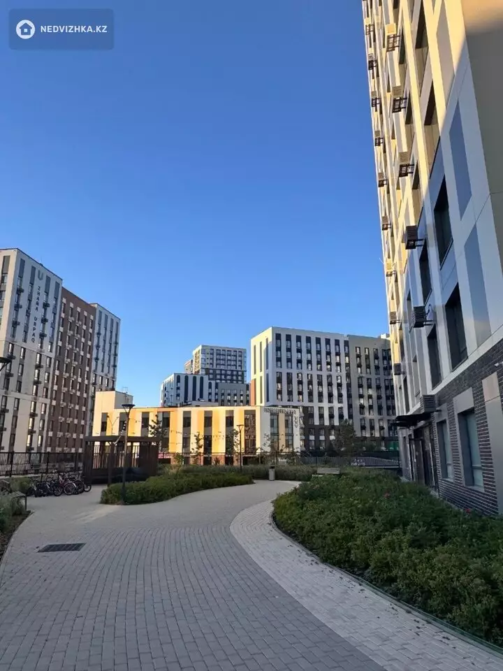 2-комнатная квартира, этаж 14 из 17, 44 м², фотография 4