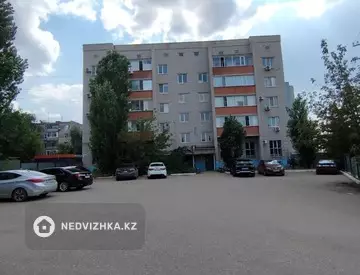 4-комнатная квартира, этаж 2 из 5, 109 м²