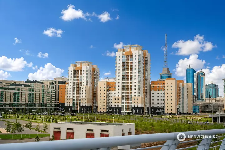 3-комнатная квартира, этаж 12 из 15, 118 м²