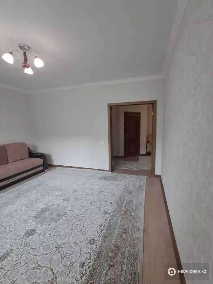 2-комнатная квартира, этаж 2 из 5, 75 м², фотография 4