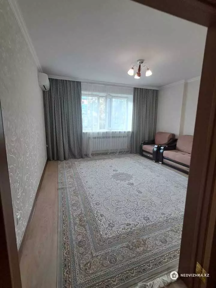 2-комнатная квартира, этаж 2 из 5, 75 м², фотография 3