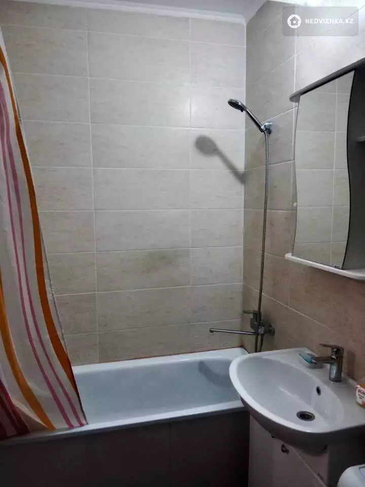 1-комнатная квартира, этаж 6 из 24, 43 м², фотография 5