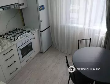 2-комнатная квартира, этаж 8 из 9, 52 м²