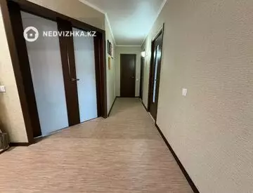 3-комнатная квартира, этаж 3 из 5, 81 м², миниатюра 11