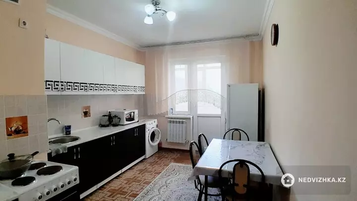 2-комнатная квартира, этаж 7 из 10, 70 м², На длительный срок