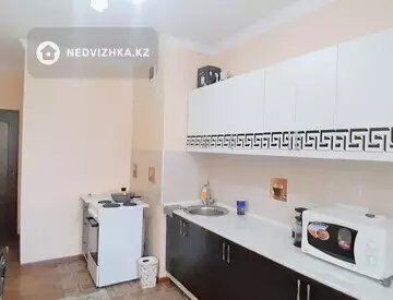 2-комнатная квартира, этаж 7 из 10, 70 м², На длительный срок