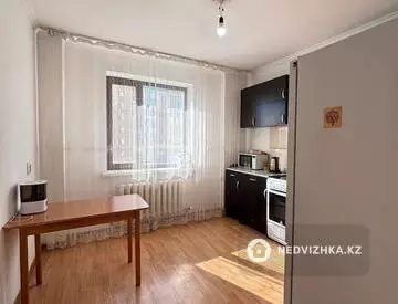 2-комнатная квартира, этаж 3 из 12, 58 м², миниатюра 5