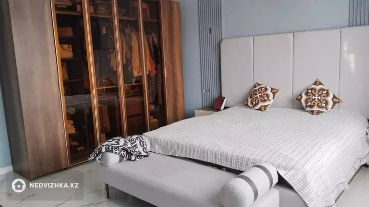 4-комнатная часть дома, 12 соток, 250 м², фотография 3
