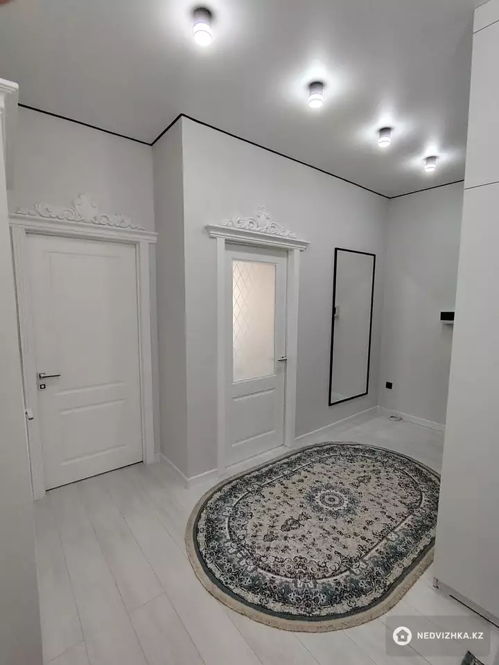 2-комнатная квартира, этаж 10 из 10, 45 м², фотография 3