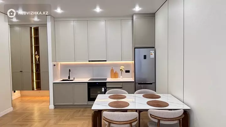 2-комнатная квартира, этаж 3 из 16, 55 м², фотография 5