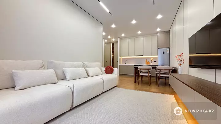 2-комнатная квартира, этаж 3 из 16, 55 м², фотография 4