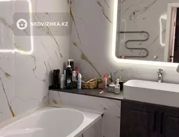 2-комнатная квартира, этаж 3 из 5, 75 м², миниатюра 12