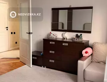 2-комнатная квартира, этаж 3 из 5, 75 м², миниатюра 11