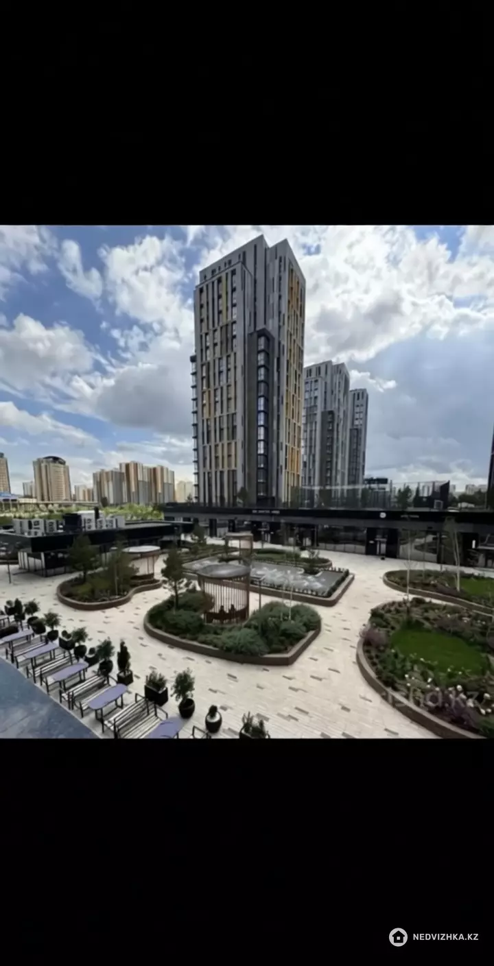 3-комнатная квартира, этаж 22 из 35, 82 м², фотография 4