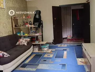 2-комнатная квартира, этаж 2 из 5, 51 м², миниатюра 2