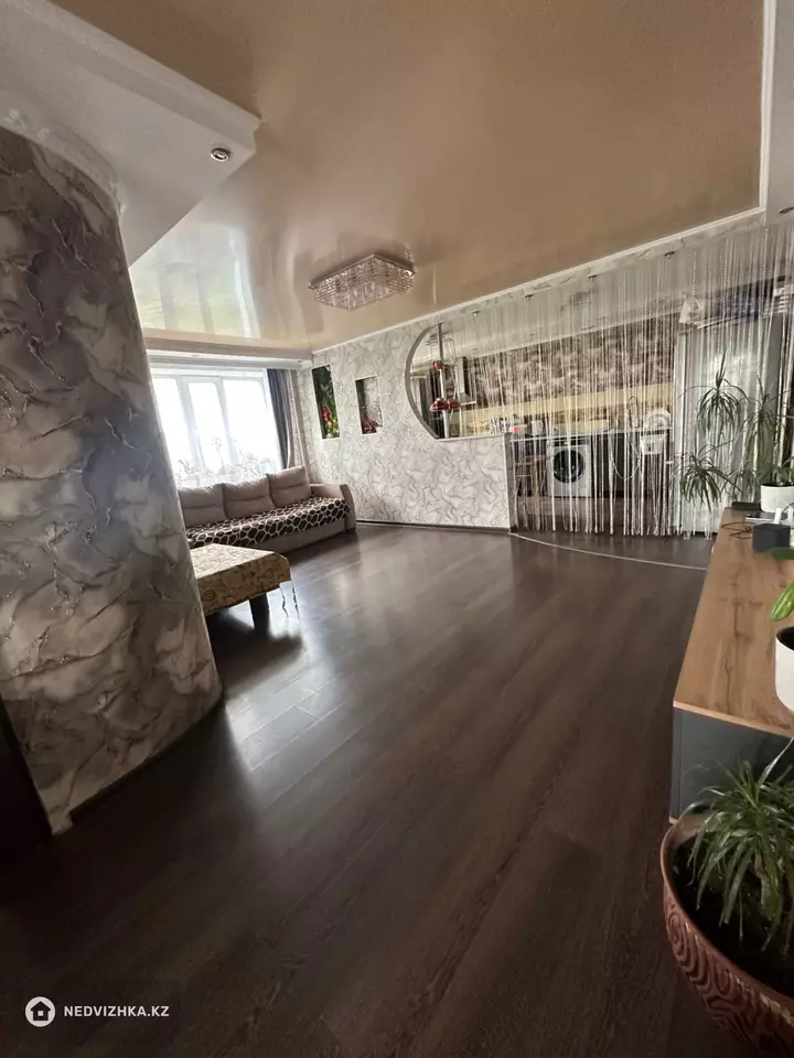 4-комнатная квартира, этаж 9 из 10, 99 м², фотография 5