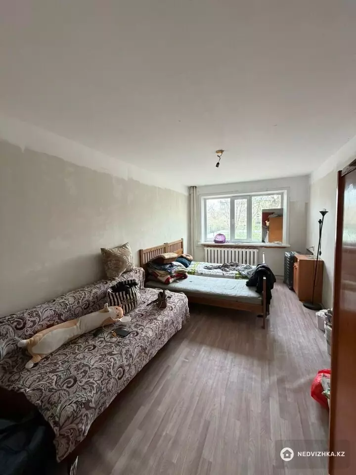 3-комнатная квартира, этаж 2 из 9, 67 м², фотография 3