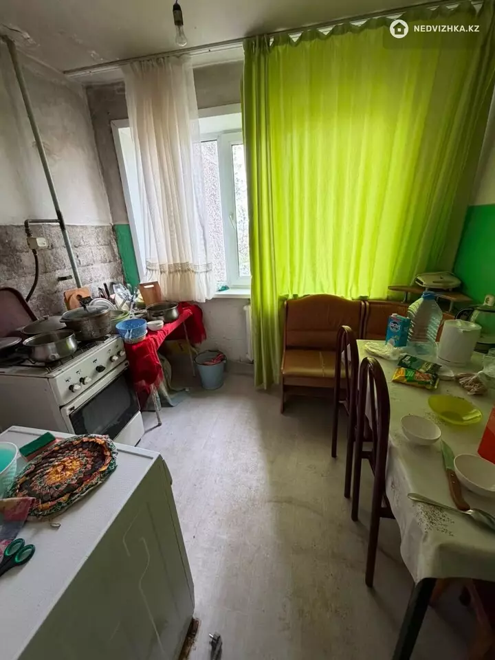 3-комнатная квартира, этаж 2 из 9, 67 м², фотография 4