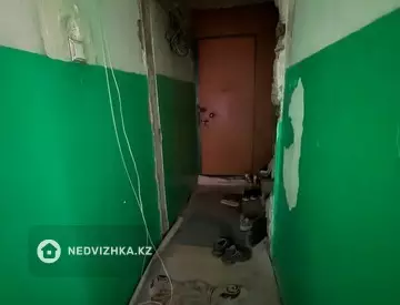 3-комнатная квартира, этаж 2 из 9, 67 м², миниатюра 6