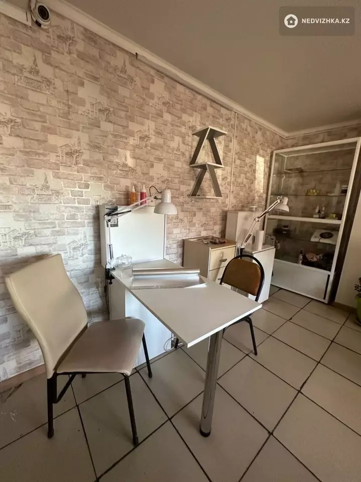 Салон, этаж 1 из 10, 78 м², фотография 2