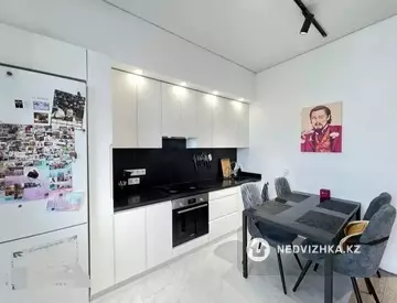 2-комнатная квартира, этаж 13 из 13, 43 м², миниатюра 9