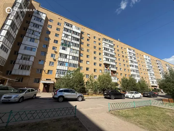3-комнатная квартира, этаж 7 из 9, 68 м², фотография 2