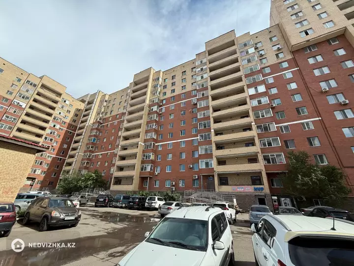 2-комнатная квартира, этаж 5 из 10, 65 м², фотография 3