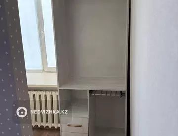 2-комнатная квартира, этаж 5 из 10, 65 м², миниатюра 2
