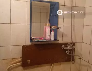 2-комнатная квартира, этаж 4 из 5, 23 м², миниатюра 8