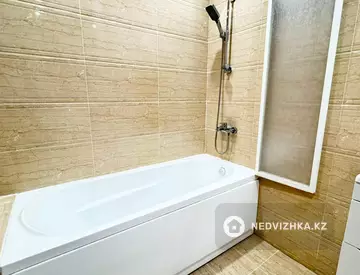 2-комнатная квартира, этаж 7 из 7, 72 м², миниатюра 12