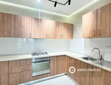2-комнатная квартира, этаж 7 из 7, 72 м², миниатюра 8