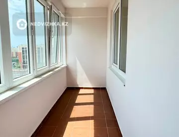 2-комнатная квартира, этаж 7 из 7, 72 м², миниатюра 3