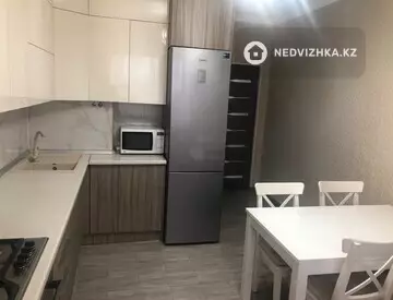 4-комнатная квартира, этаж 6 из 9, 105 м², миниатюра 12