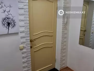 2-комнатная квартира, этаж 4 из 4, 42 м², миниатюра 7